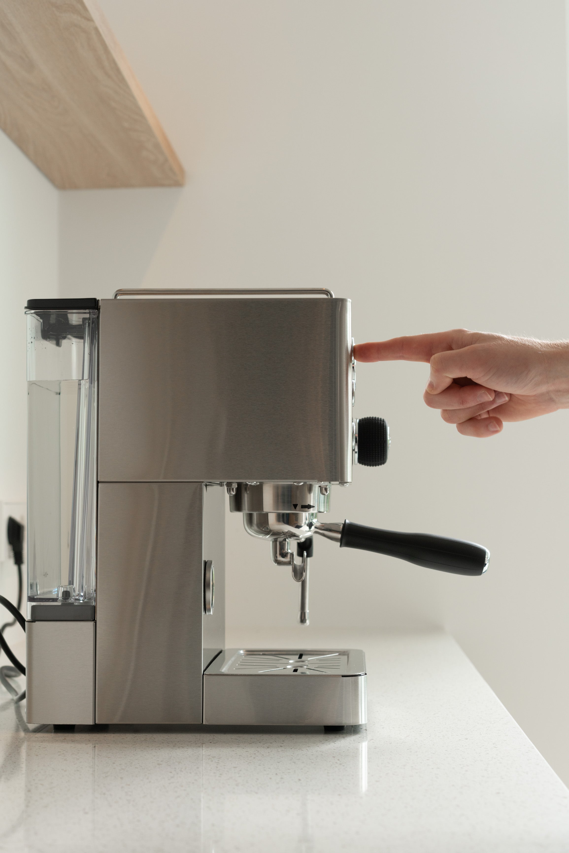 AVX Hero X | Beste voordelige espressomachine voor thuis | FREKKO